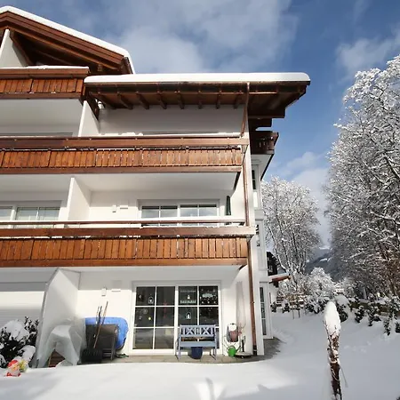 Landhaus Deiser Ferienwohnung Am Fuggerpark