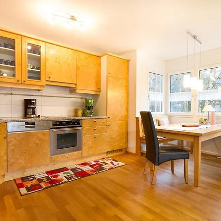 Daire Landhaus Deiser Ferienwohnung Am Fuggerpark Oberstdorf