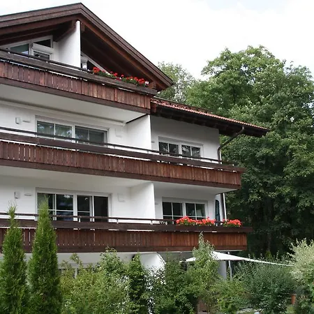 Landhaus Deiser Ferienwohnung Am Fuggerpark Daire *
